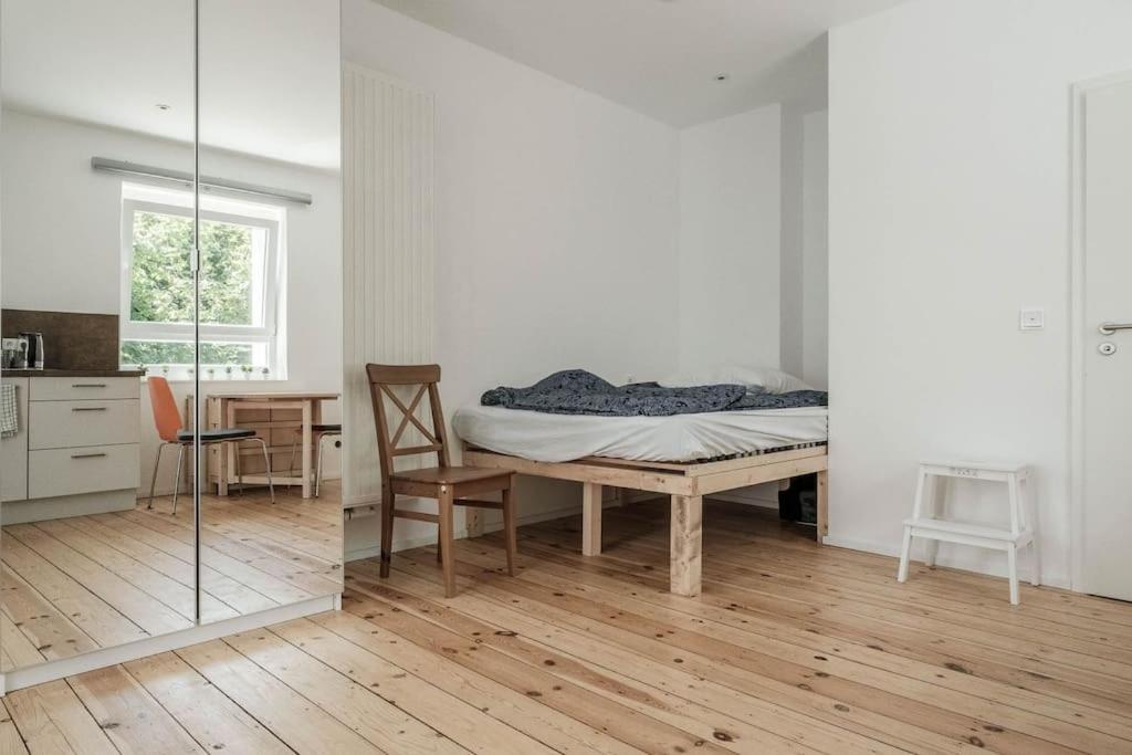 Kinderklinik, 600M Zum Bahnhof 2B Siegen Exteriör bild